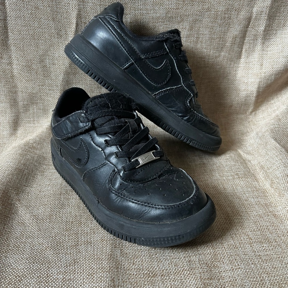 Nike Air Force 1 Black Sneakers